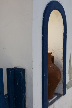 Santorini vase 2.jpg